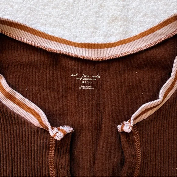 Urban Outfitters Out from Under Going for Gold Crop Top - Picture 3 of 4